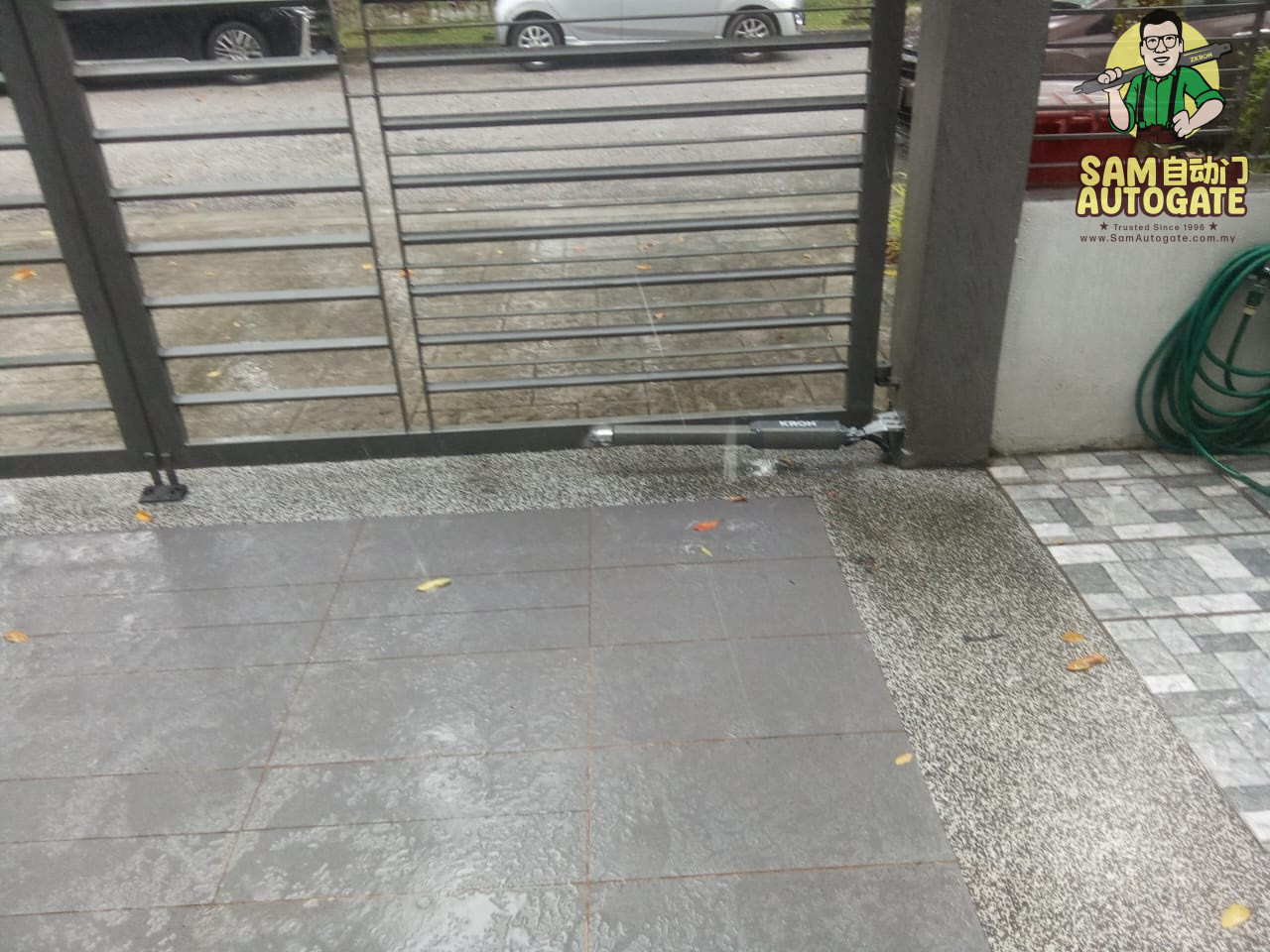 KRON Arm Autogate Gombak