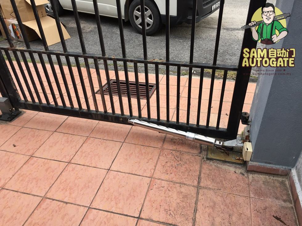 OAE Swing Autogate Puchong