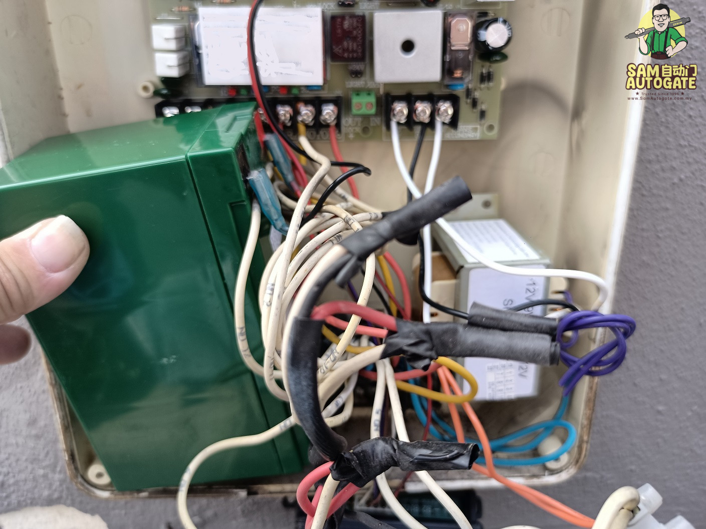 Replace Autogate Battery Klang