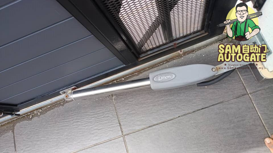 Folding Auto Gate Repair Seri Kembangan