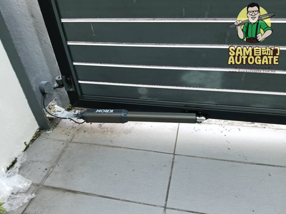 KRON Swing Arm Autogate Rawang