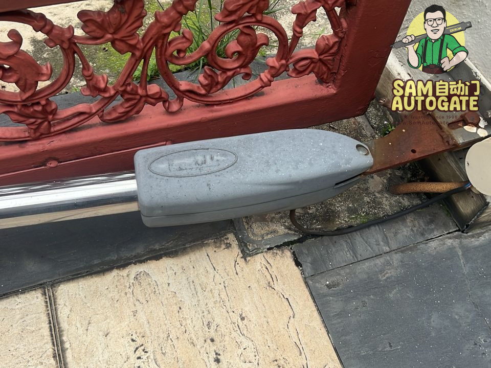 Dnor 712 Arm Autogate Rosak Taman Megah