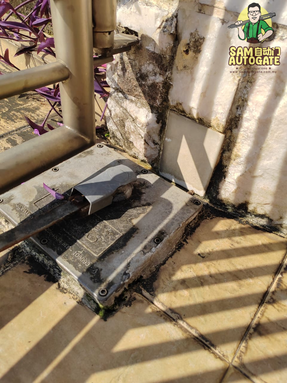 KRON 929 Swing Autogate