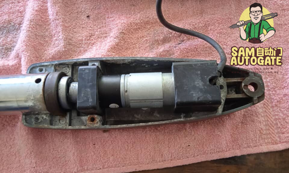 DC Motor Arm Autogate Seri Kembangan