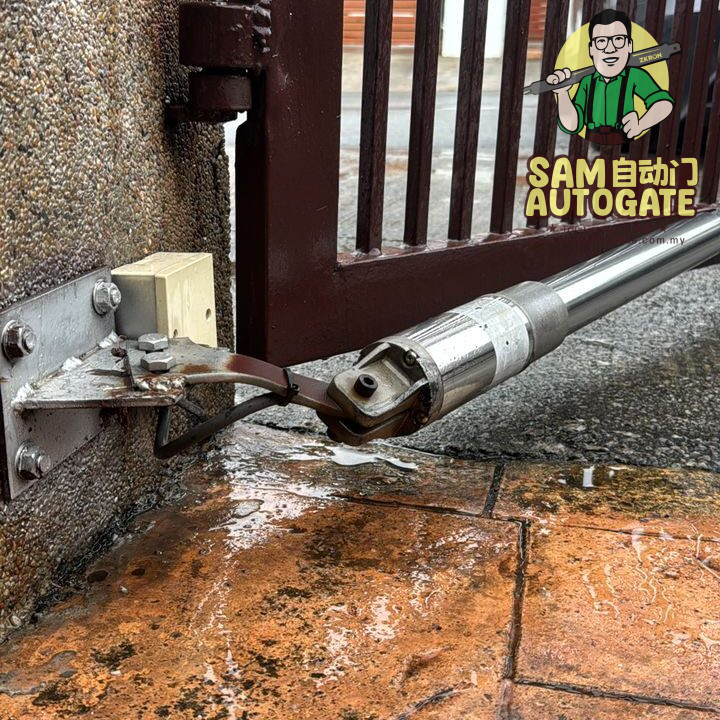 Tukar Arm Autogate Kota Kemuning