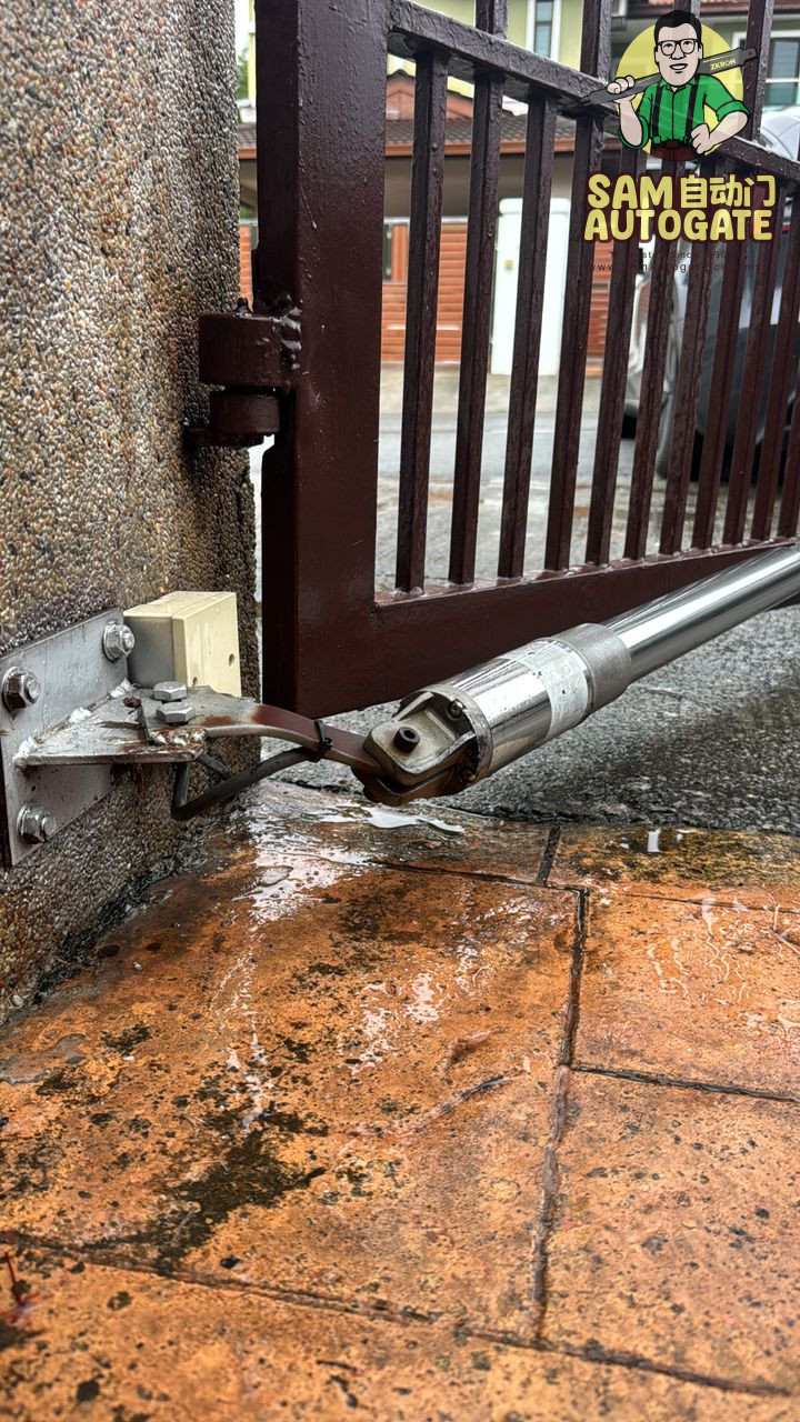 Tukar Arm Autogate Kota Kemuning